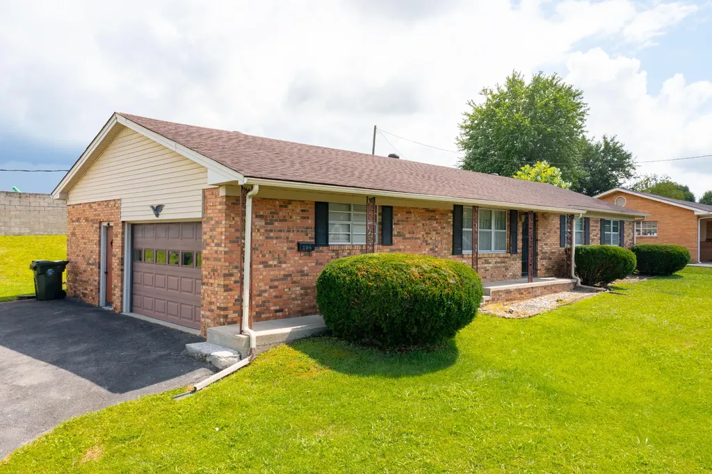 204 Johnson Addition London KY 40741