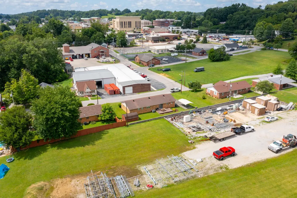 204 Johnson Addition London KY 40741