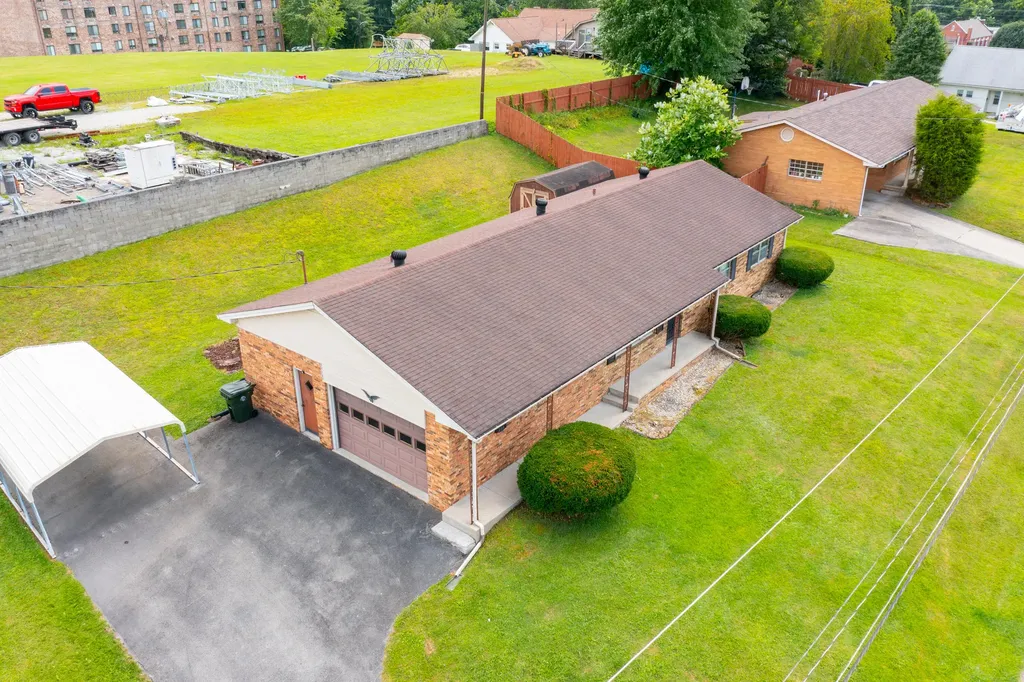 204 Johnson Addition London KY 40741