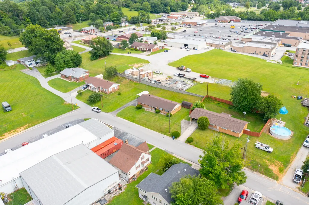 204 Johnson Addition London KY 40741