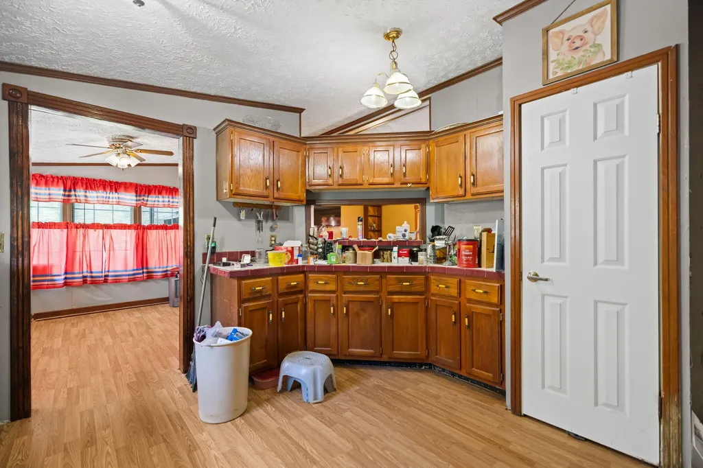 2792 N Highway 1223 Corbin KY 40701