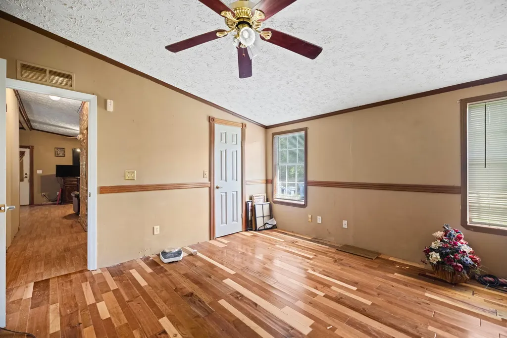 2792 N Highway 1223 Corbin KY 40701