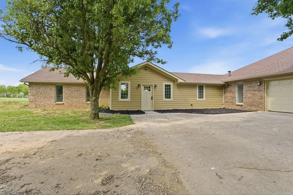 716 Smith Martin Lane Cynthiana KY 41031