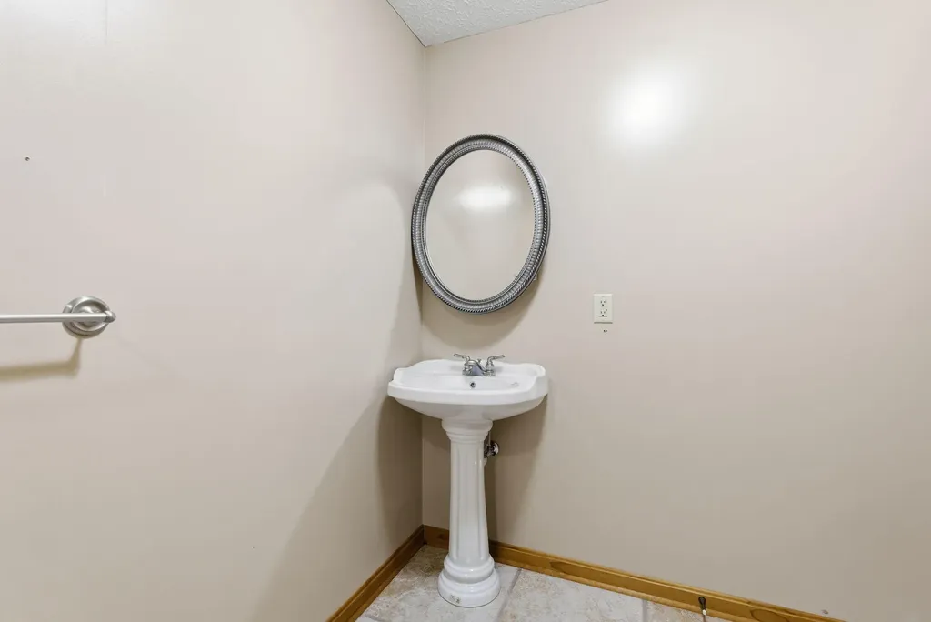 716 Smith Martin Lane Cynthiana KY 41031