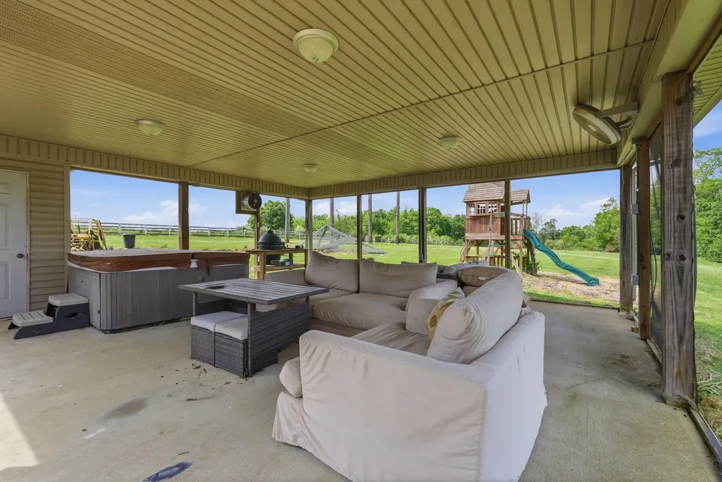 716 Smith Martin Lane Cynthiana KY 41031