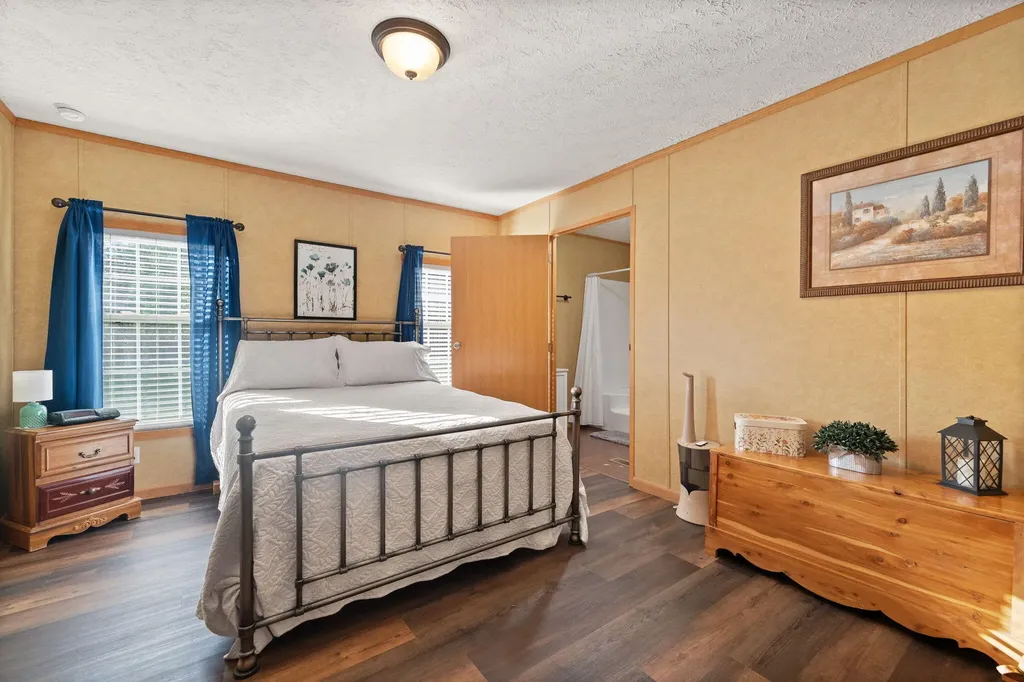45 Oak Valley Road Irvine KY 40336