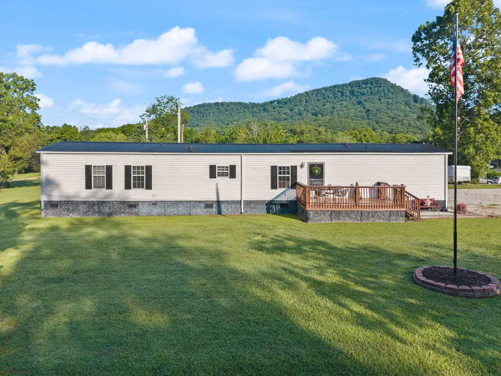 45 Oak Valley Road Irvine KY 40336