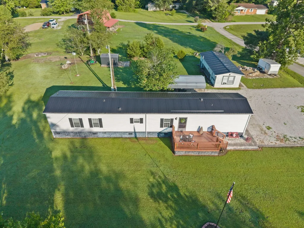 45 Oak Valley Road Irvine KY 40336