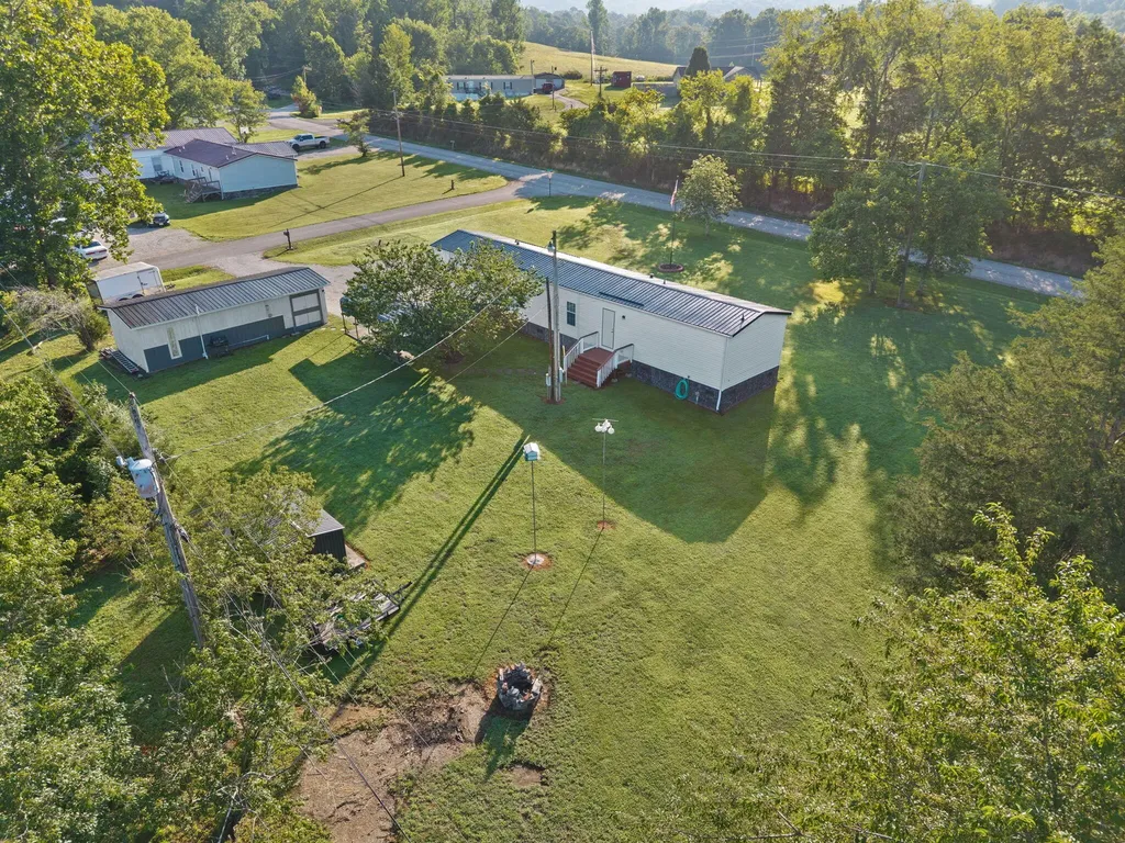 45 Oak Valley Road Irvine KY 40336