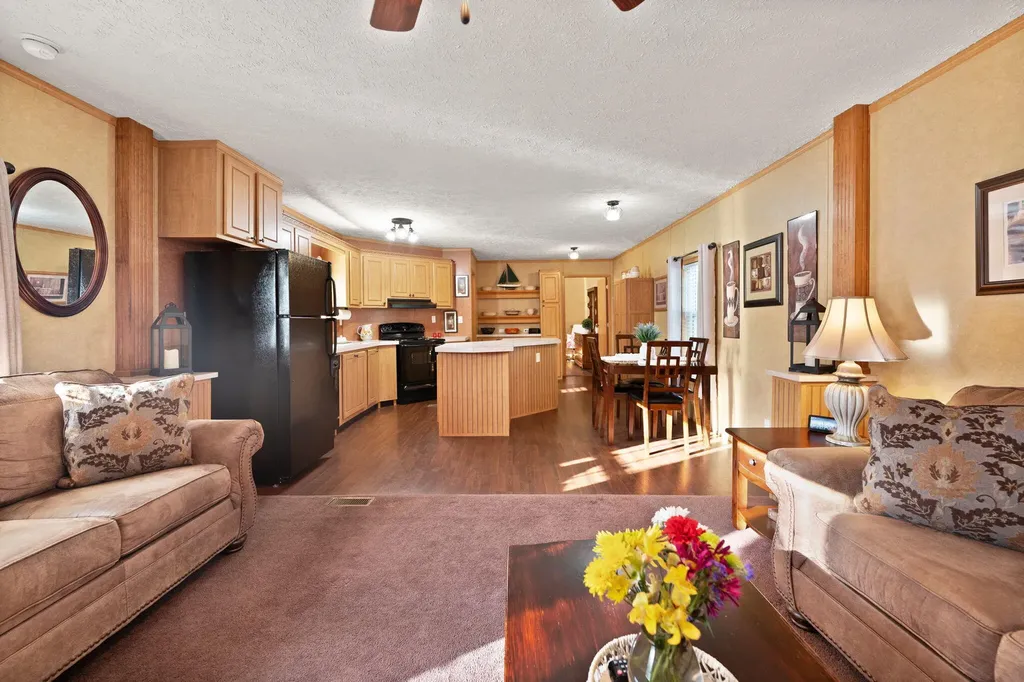 45 Oak Valley Road Irvine KY 40336