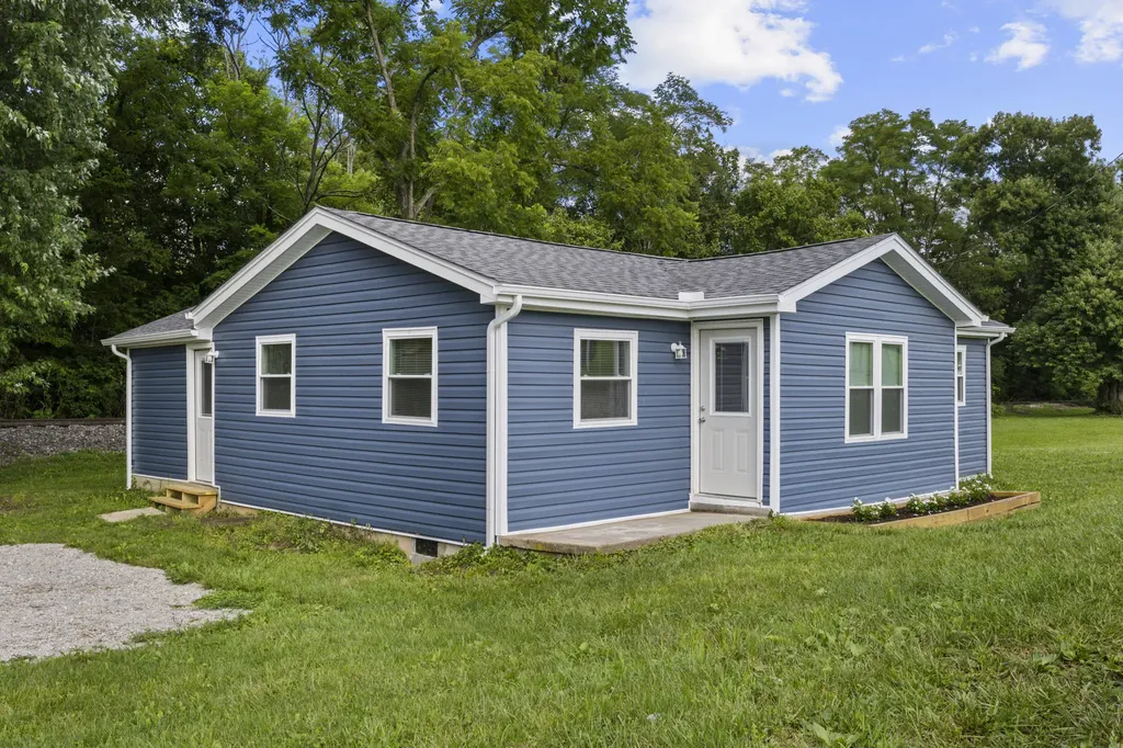 2251 Old Millersburg Road Paris KY 40361