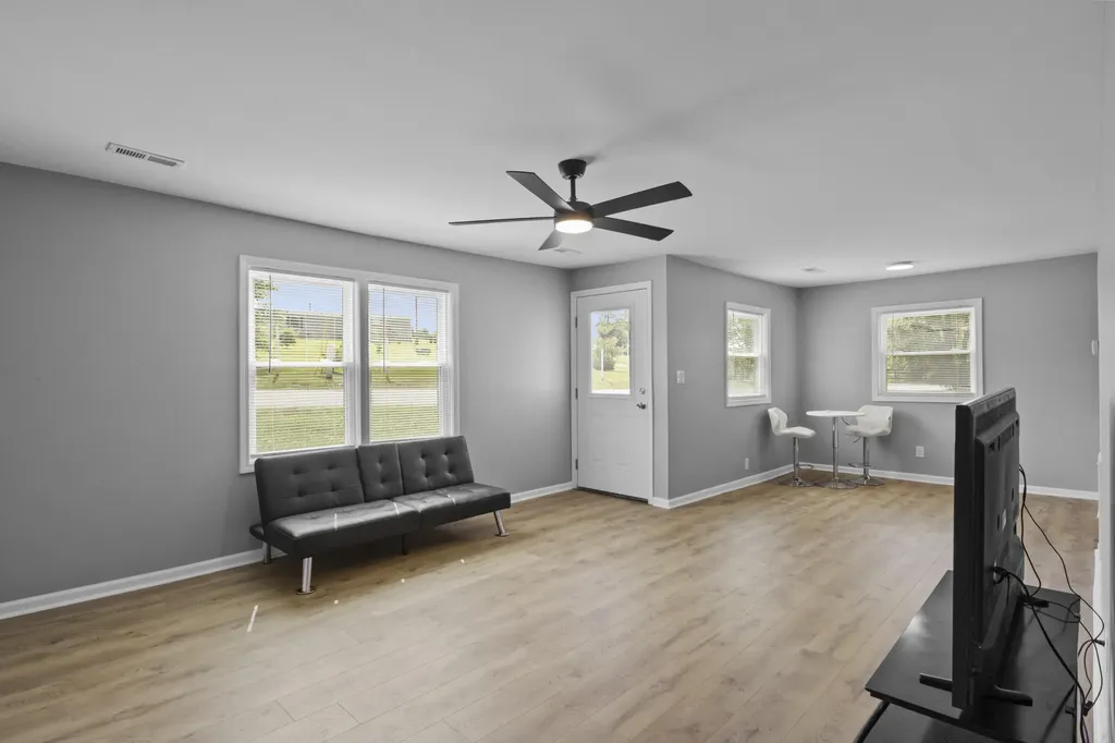 2251 Old Millersburg Road Paris KY 40361