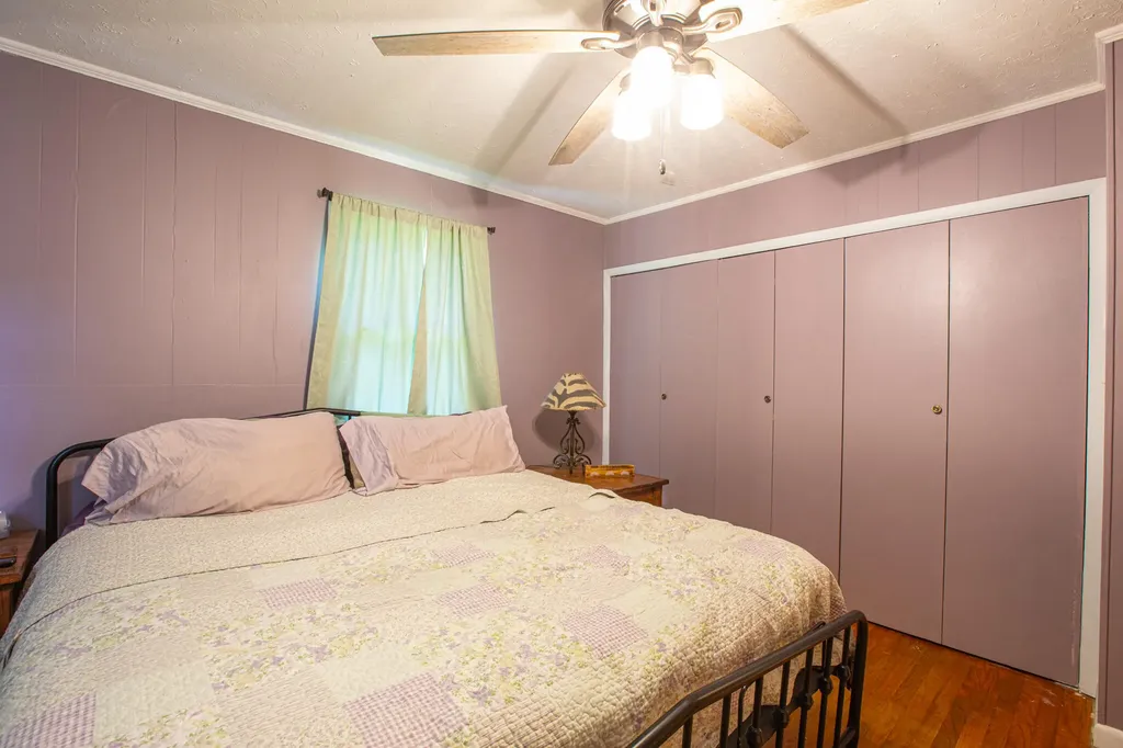 90 Trevor Lane Burkesville KY 42717
