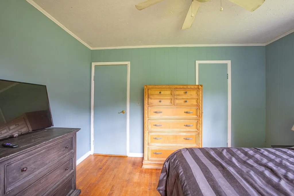 90 Trevor Lane Burkesville KY 42717