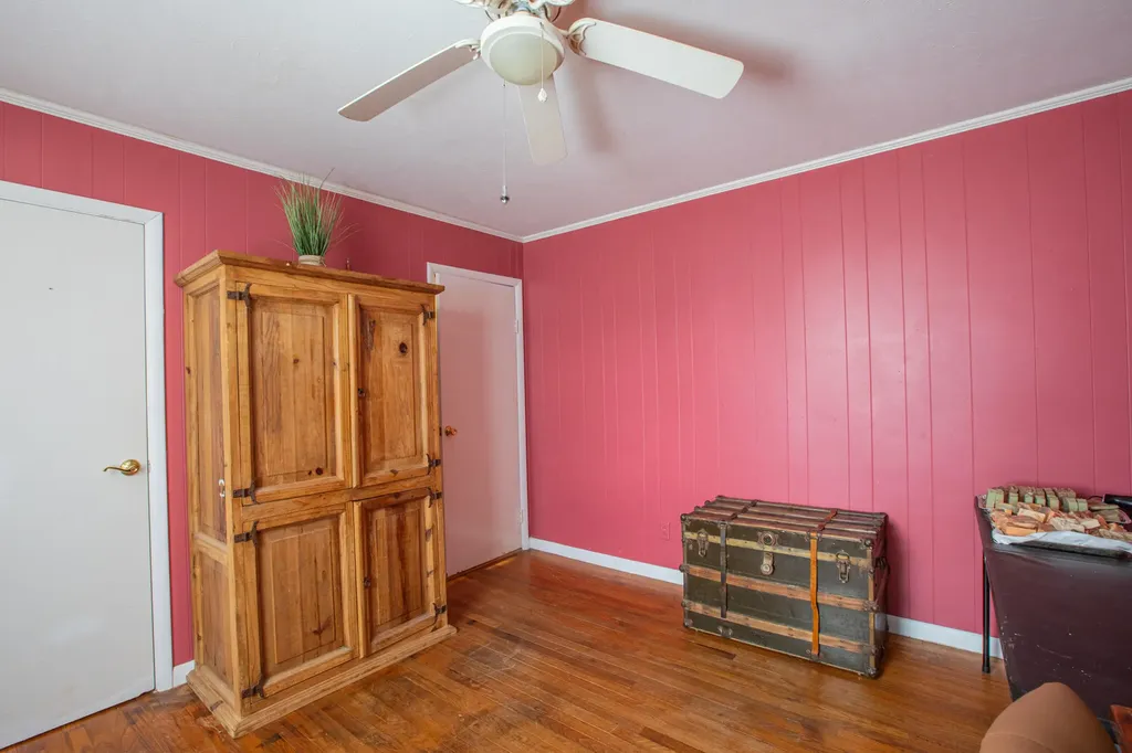 90 Trevor Lane Burkesville KY 42717
