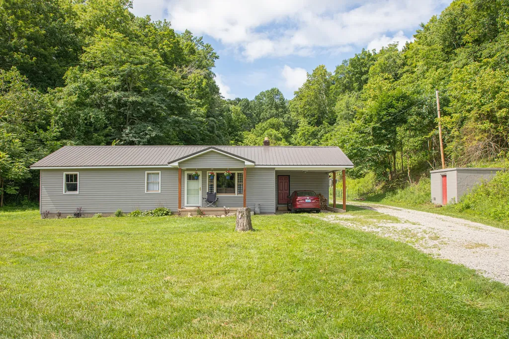 90 Trevor Lane Burkesville KY 42717