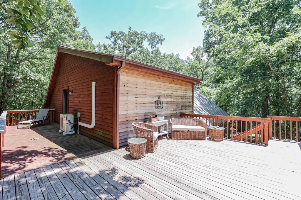 3517 Barge Island Road Benton KY 42025