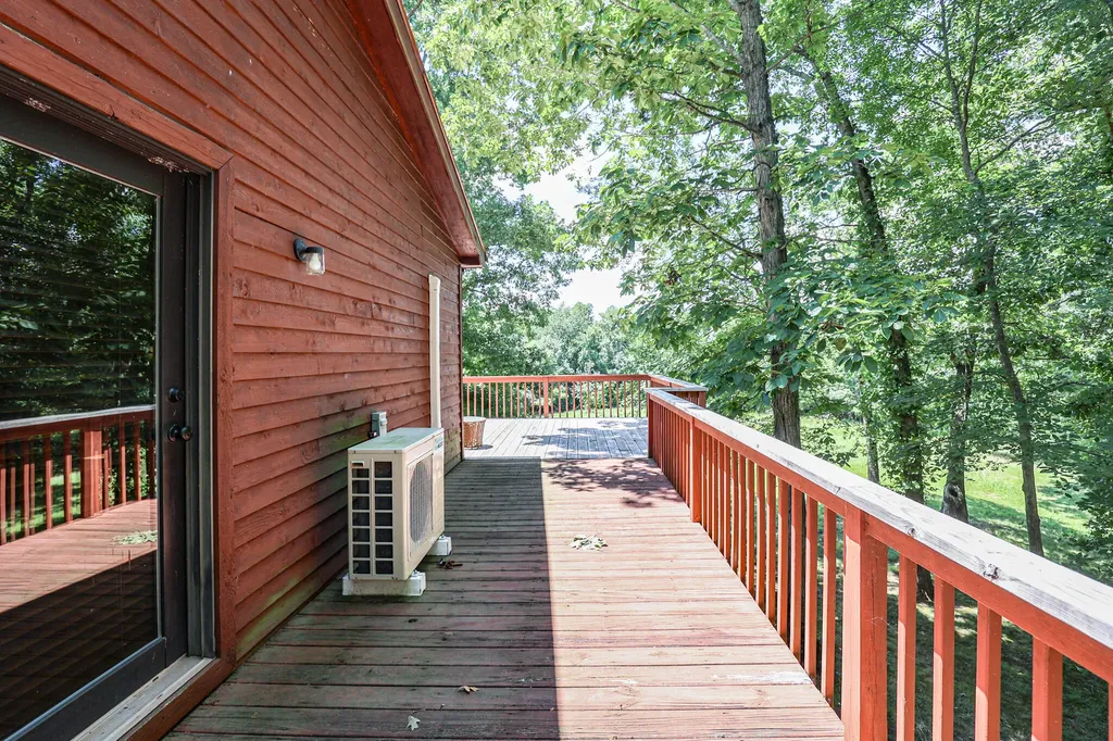3517 Barge Island Road Benton KY 42025