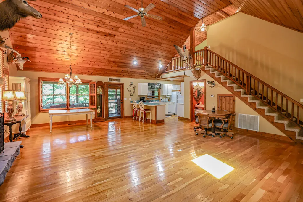 3517 Barge Island Road Benton KY 42025