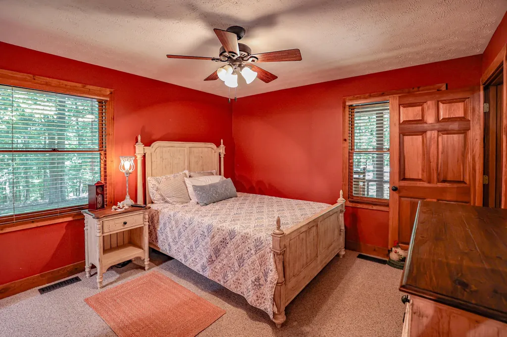 3517 Barge Island Road Benton KY 42025