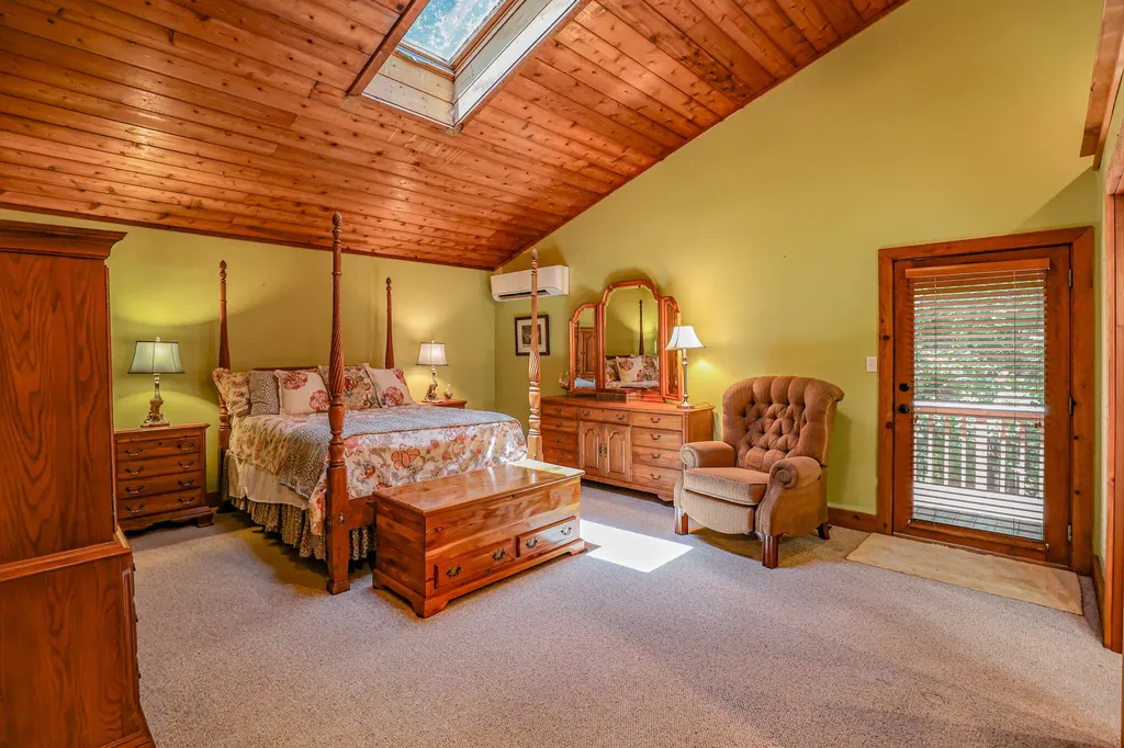 3517 Barge Island Road Benton KY 42025
