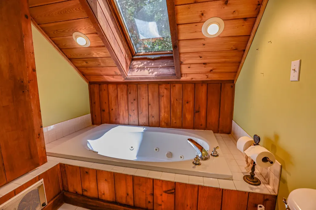 3517 Barge Island Road Benton KY 42025