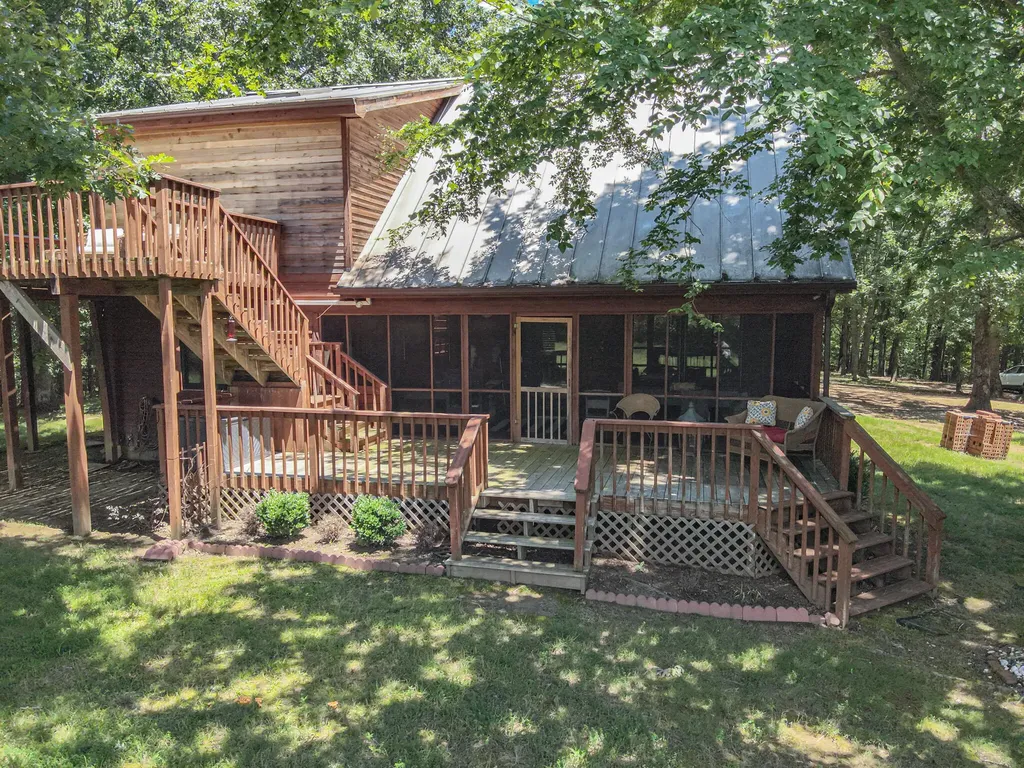 3517 Barge Island Road Benton KY 42025