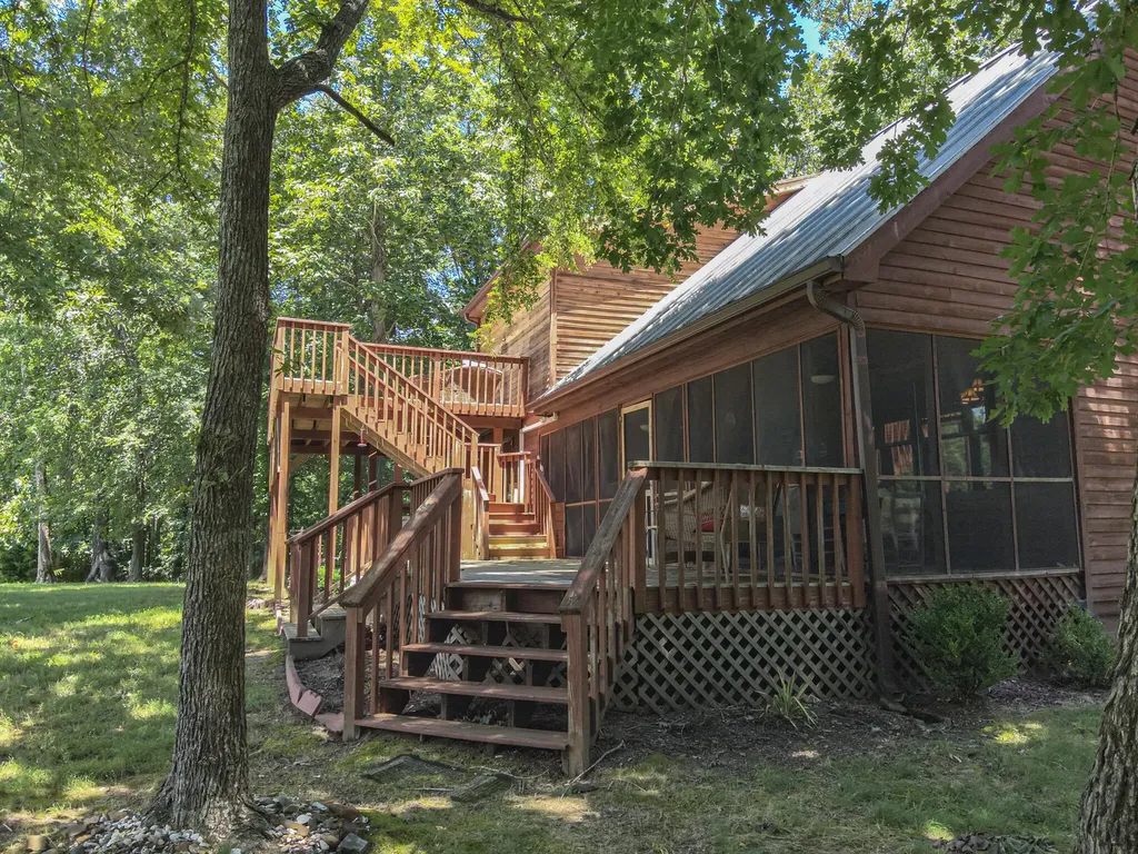 3517 Barge Island Road Benton KY 42025