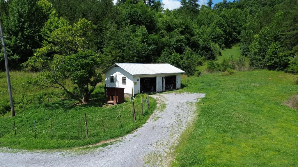 6270 Ky-1809 Barbourville KY 40906