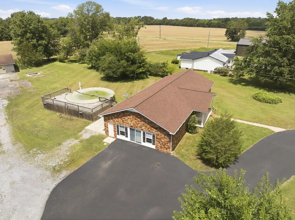 87 Mcdougal Road Murray KY 42071