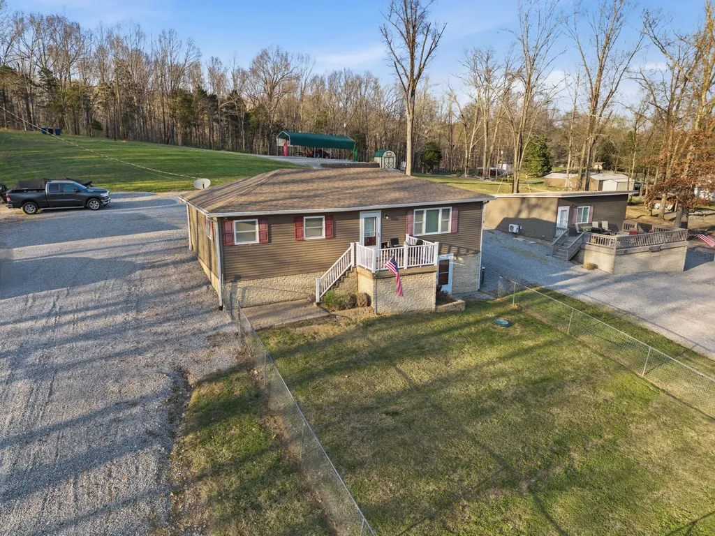 1231 Rockcastle Lakeshore Drive Cadiz KY 42211