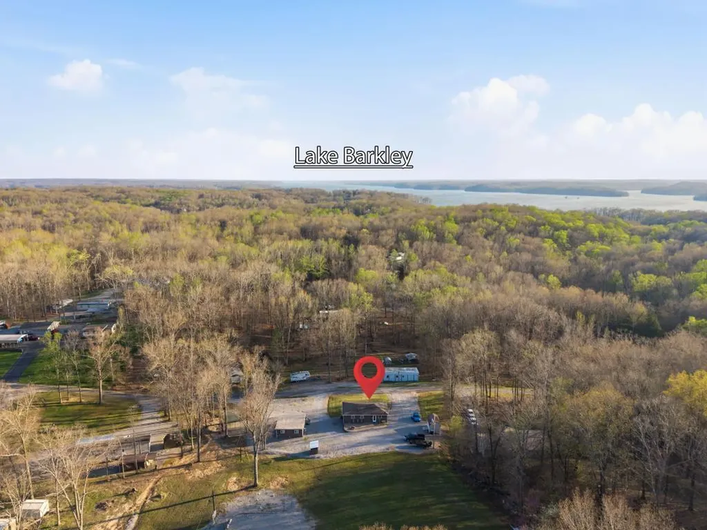 1231 Rockcastle Lakeshore Drive Cadiz KY 42211