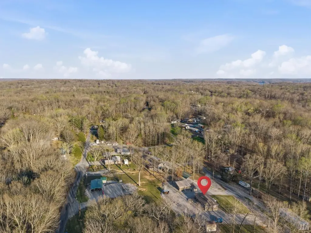 1231 Rockcastle Lakeshore Drive Cadiz KY 42211