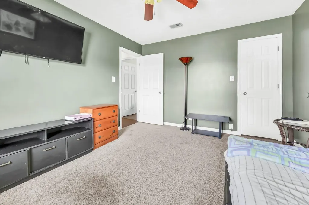 1645 Hannibal Drive Oak Grove KY 42262