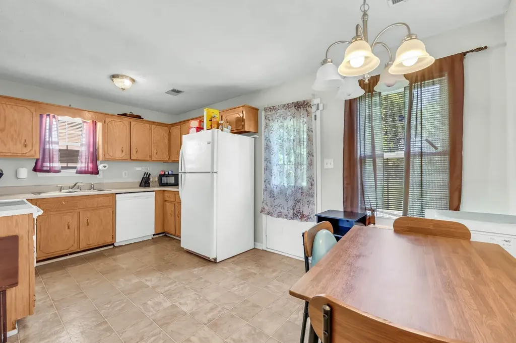 1645 Hannibal Drive Oak Grove KY 42262