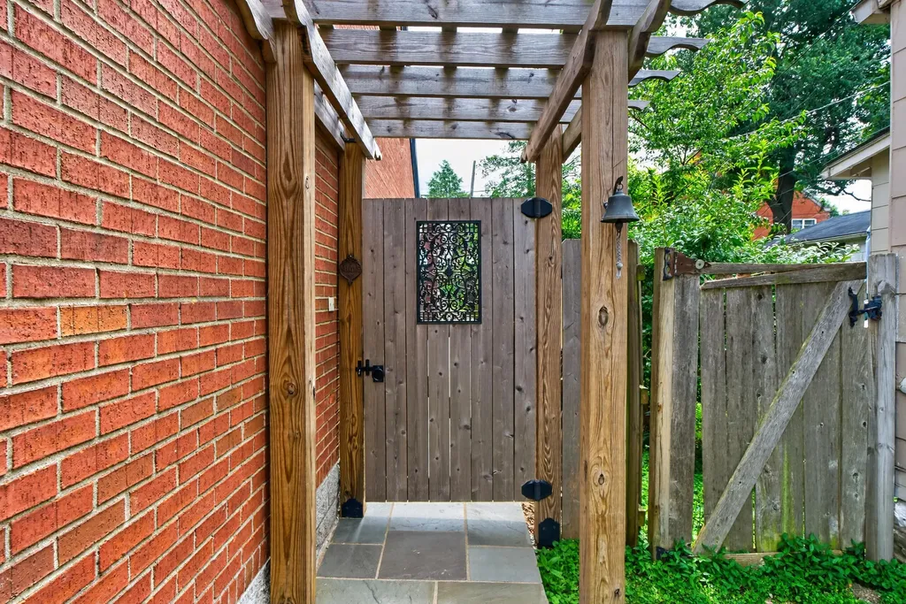 269 Cassidy Avenue Lexington KY 40502
