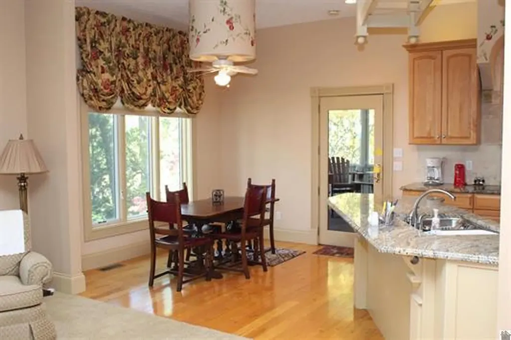 138 Elizabeth Drive Eddyville KY 42038