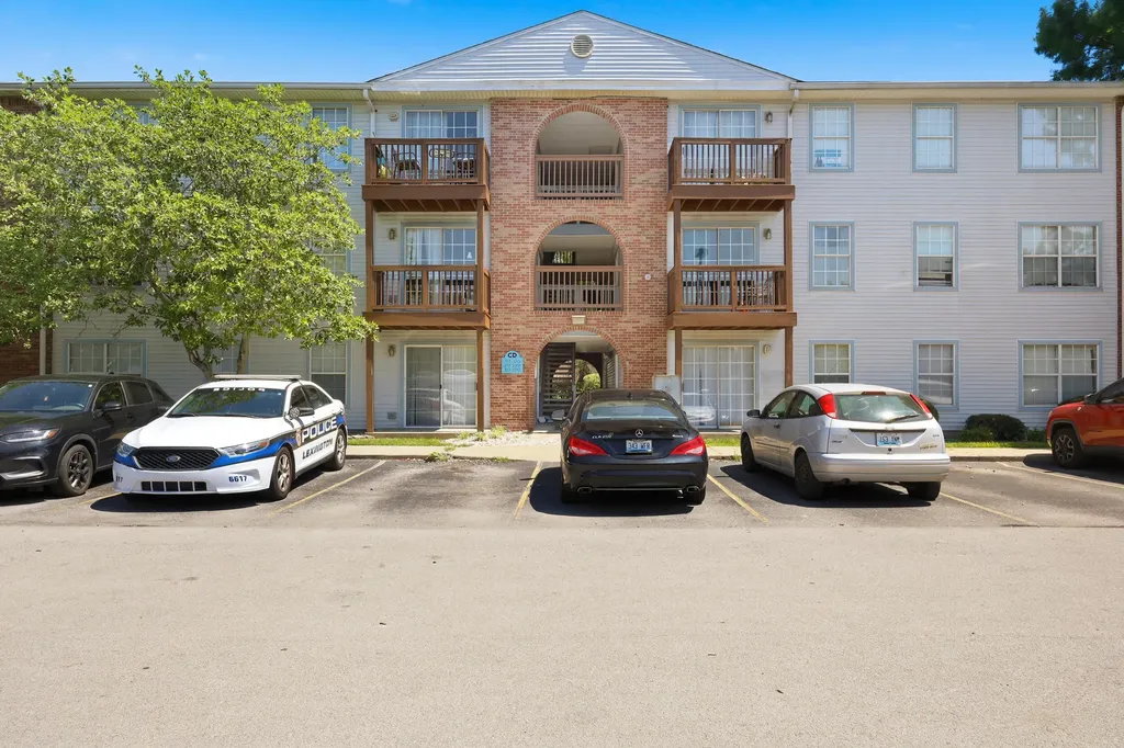 251 Simpson Avenue Lexington KY 40504