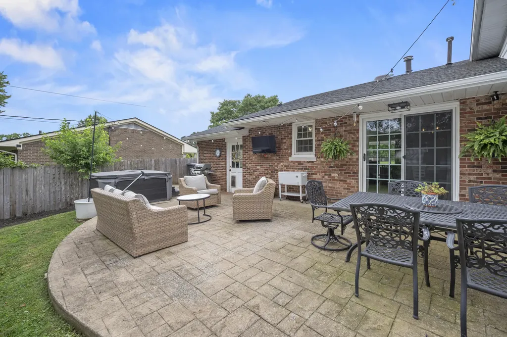 343 Curtin Drive Lexington KY 40503