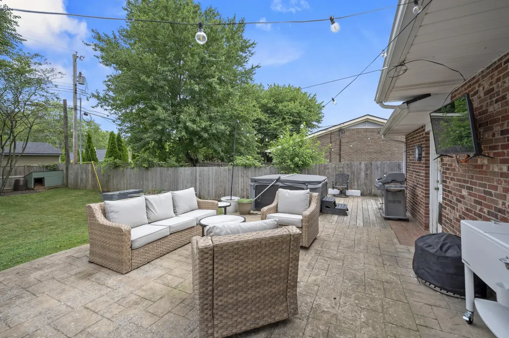 343 Curtin Drive Lexington KY 40503