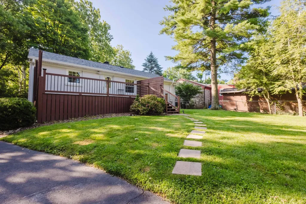 2091 Spring Grove Avenue Lexington KY 40503