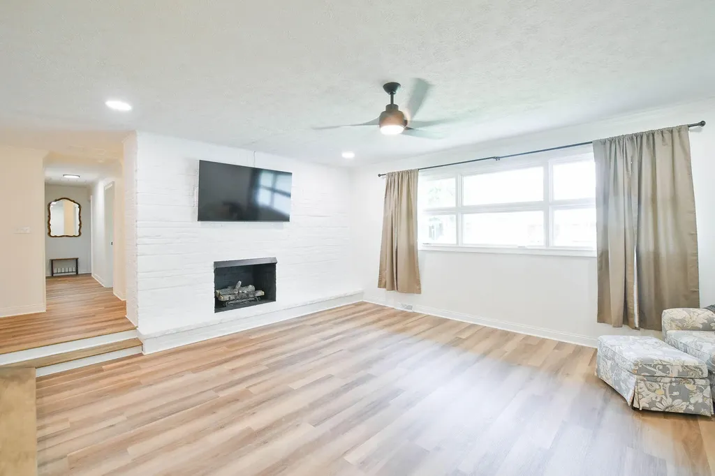 213 Fairlane Drive Mayfield KY 42066