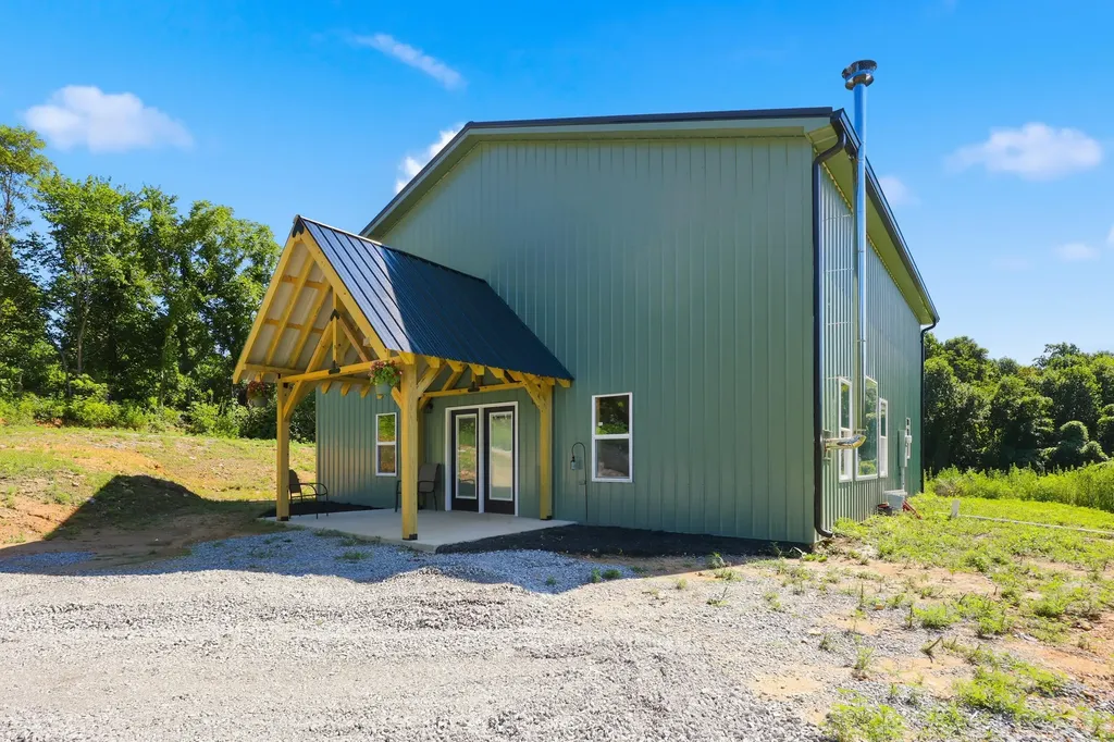 1846 Cream Ridge Road Junction City KY 40440