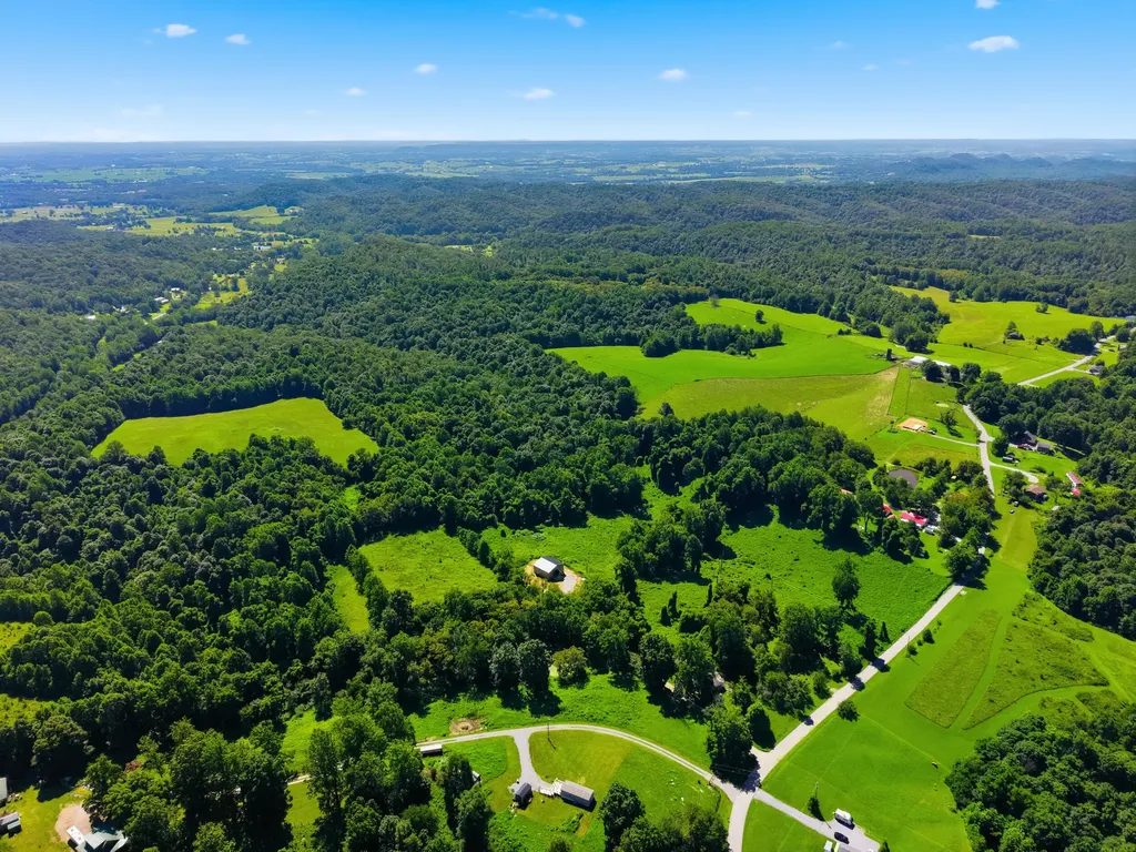 1846 Cream Ridge Road Junction City KY 40440