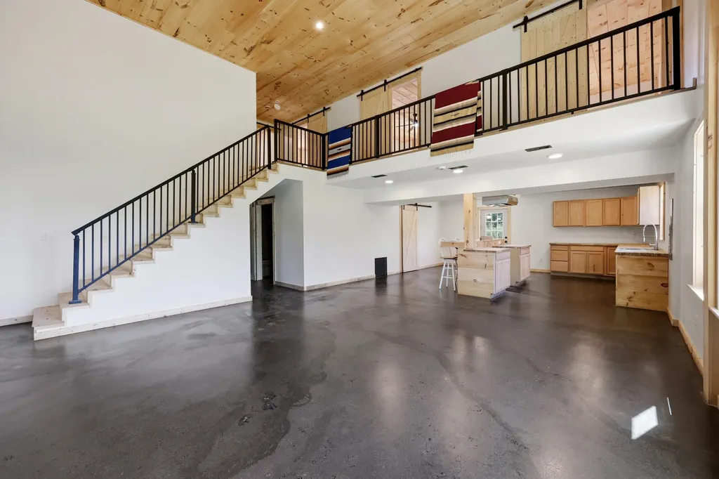 1846 Cream Ridge Road Junction City KY 40440