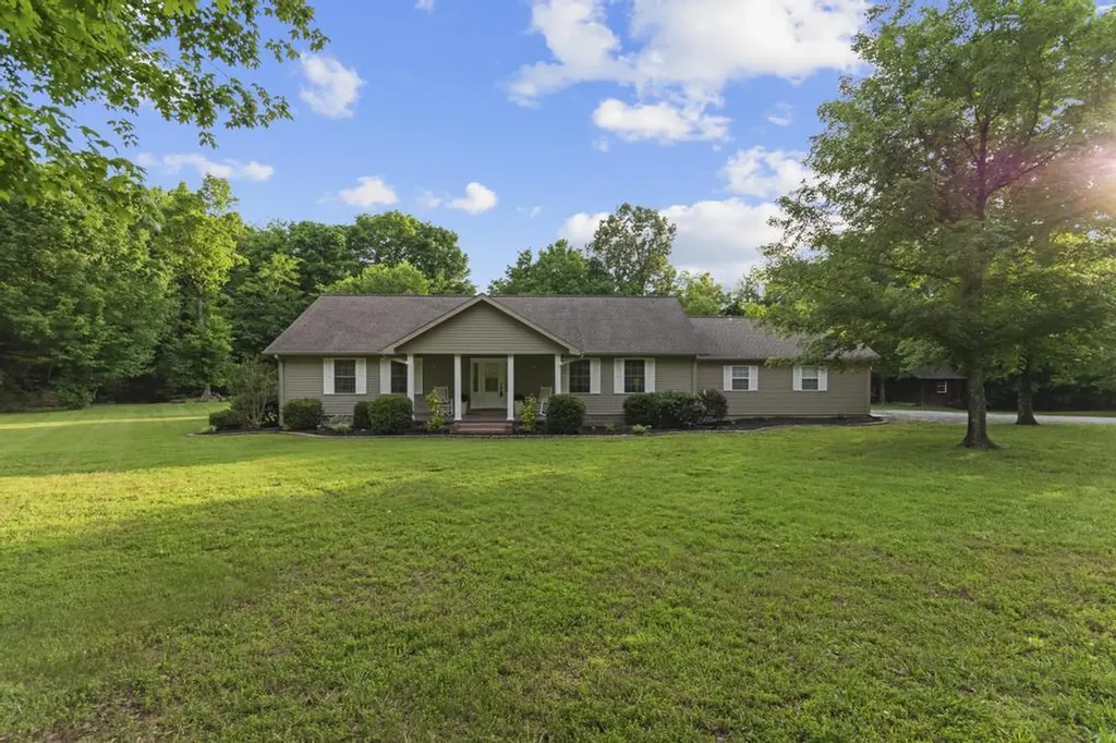 43 Fairview Street Benton KY 42025