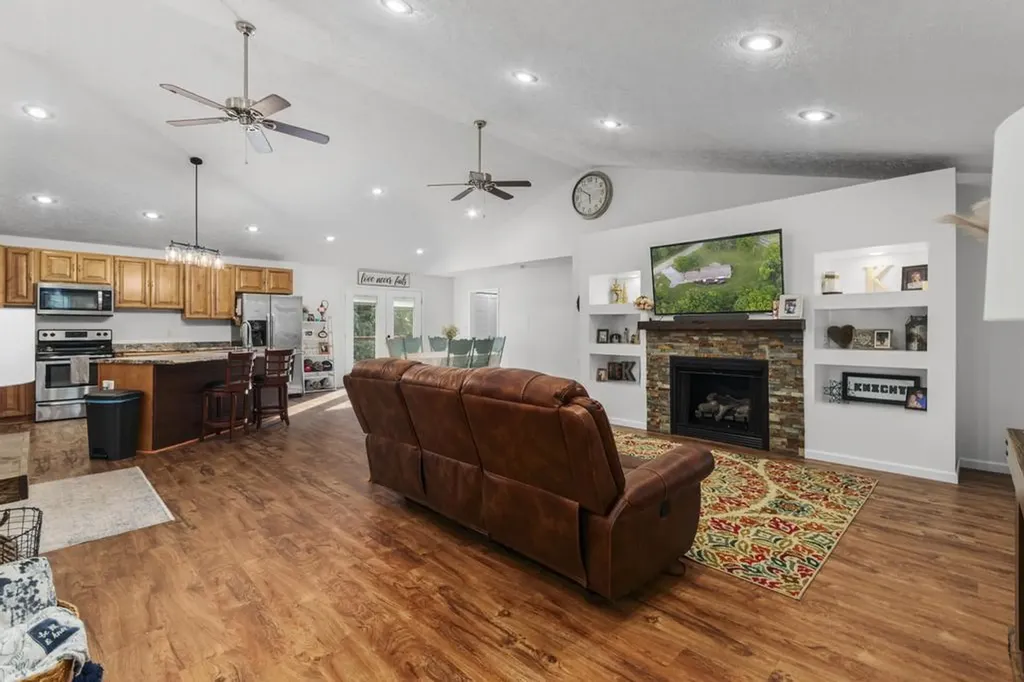 43 Fairview Street Benton KY 42025