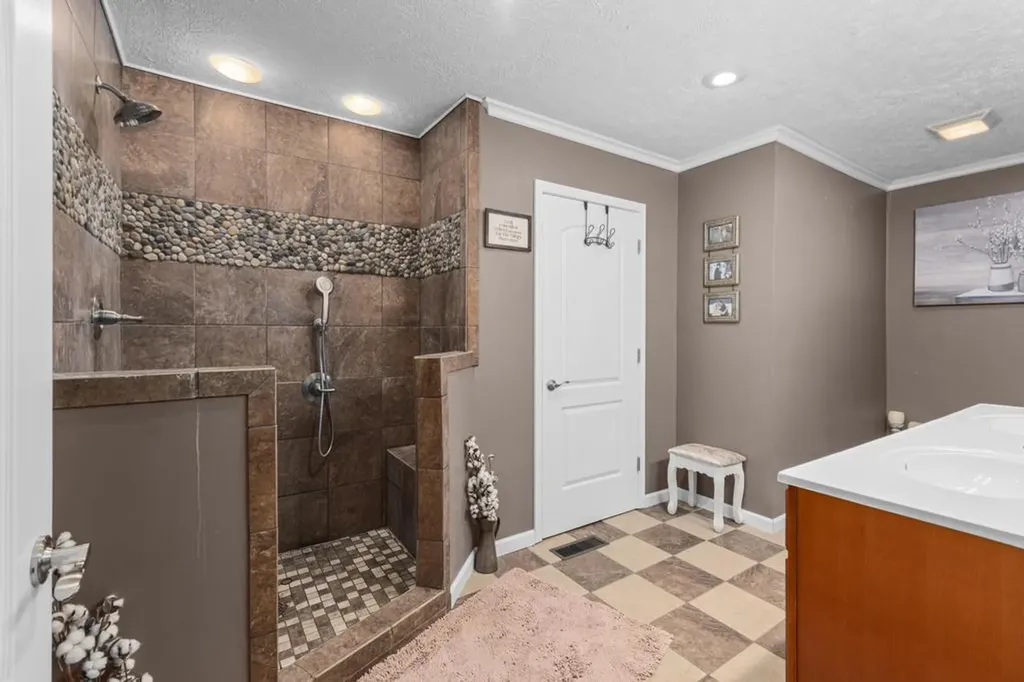 43 Fairview Street Benton KY 42025