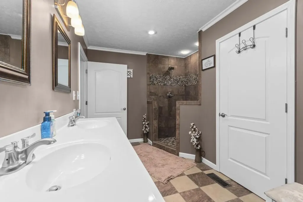 43 Fairview Street Benton KY 42025