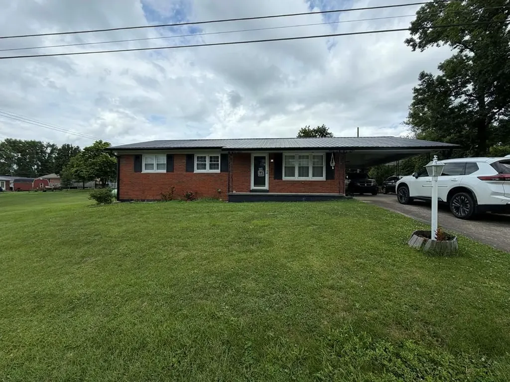 111 Highland Avenue Flemingsburg KY 41041